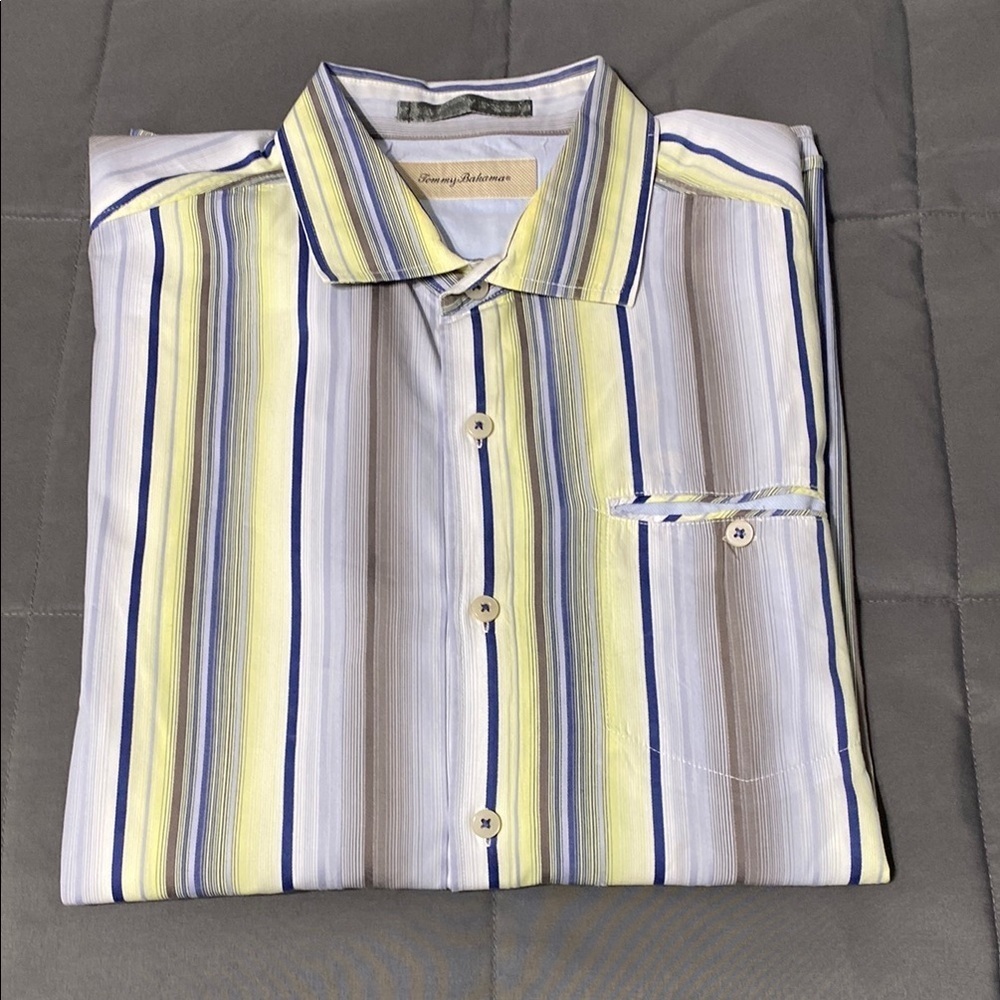 Tommy Bahama long sleeved button down. Size XL